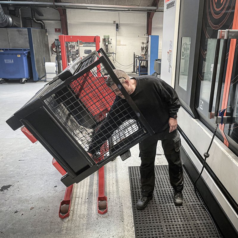 Logitrans Rotator mit einstellbaren Boxenhaltern