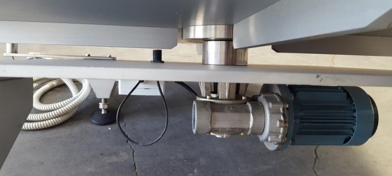 TAVOLO BASSO ROTANTE IN ACCIAIO INOX – DIAM. 1000