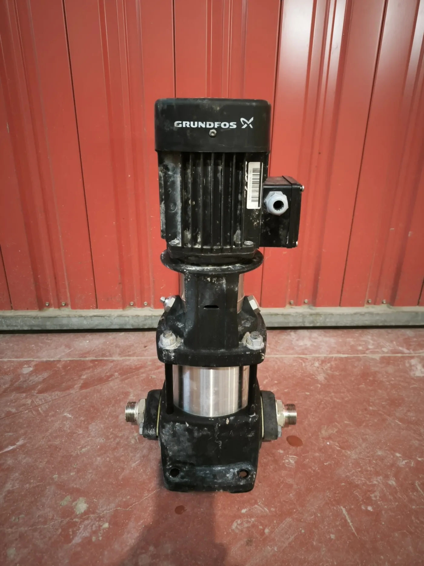 VERTICAL MULTISTAGE CENTRIFUGAL PUMP GRUNDFOS CR1-7 - 1