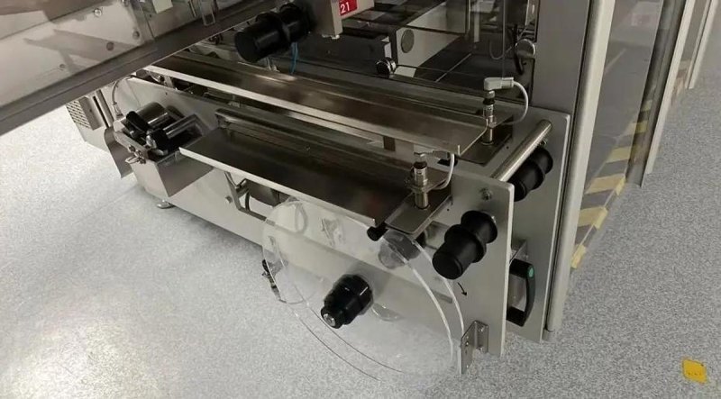 NERI MARCHESINI - Etichettatrice - BL400VTE-TT