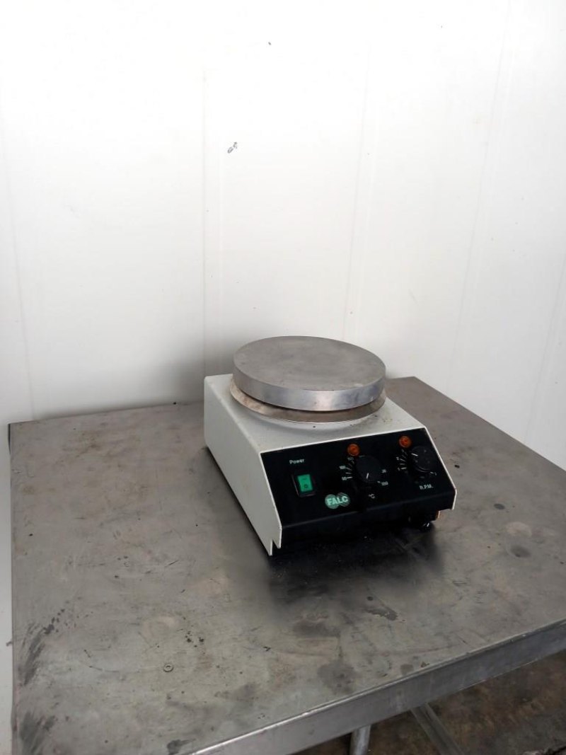 AGITATORE MAGNETICO CON PIASTRA RISCALDANTE – FALC – MOD. F70