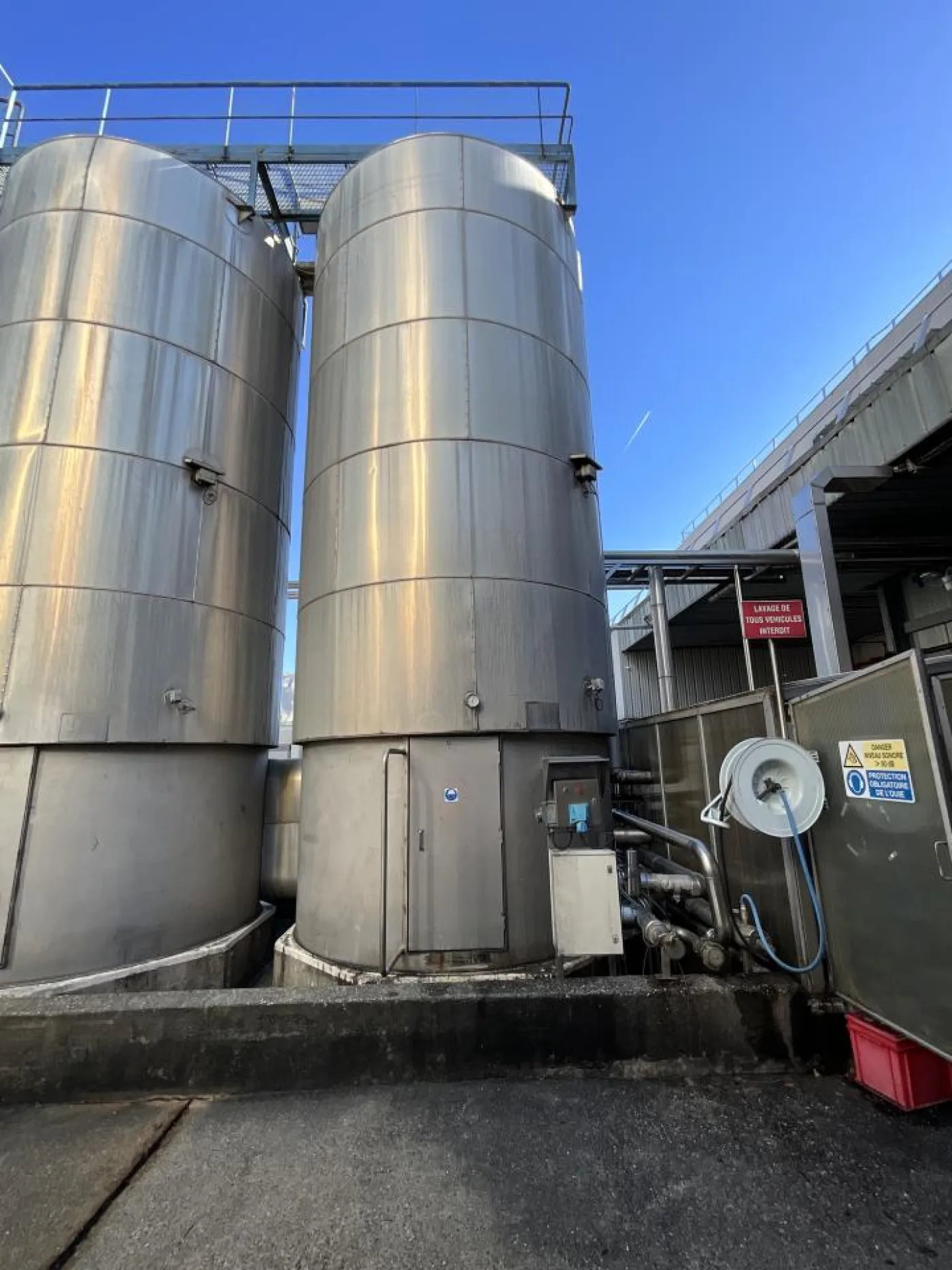 Chaudronnerie Tuyauterie Chaudronnerie Tuyauterie 39000 Litre Vertical Stainless Steel Storage Tank - T4 - 5