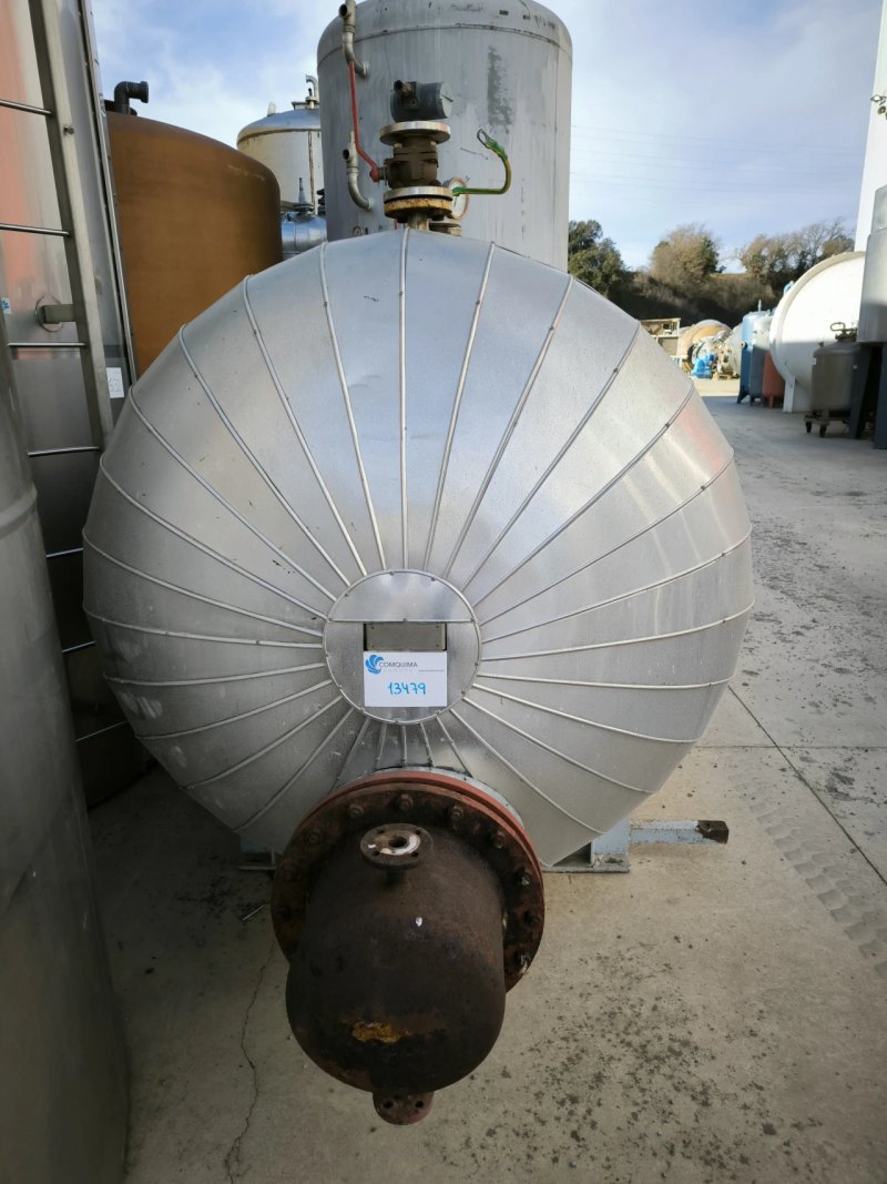 TANK IN STAINLESS STEEL 316 OF 4500 LITRES HEATED WITH HEAT EXCHANGER