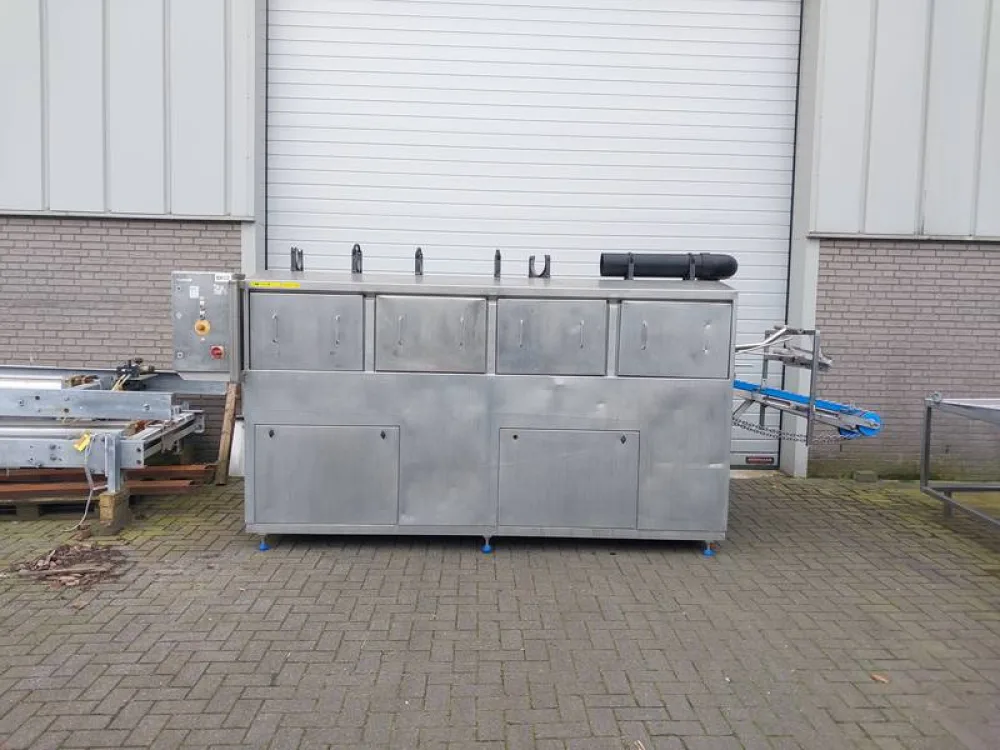 Crate dryer