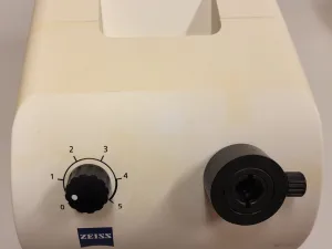 2206 - Used Zeiss light guide CL 1500 ECO