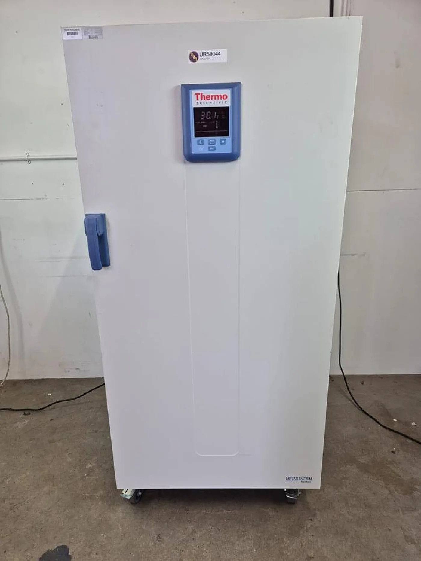 Thermo Scientific Heratherm IMH400-S Incubator - 4