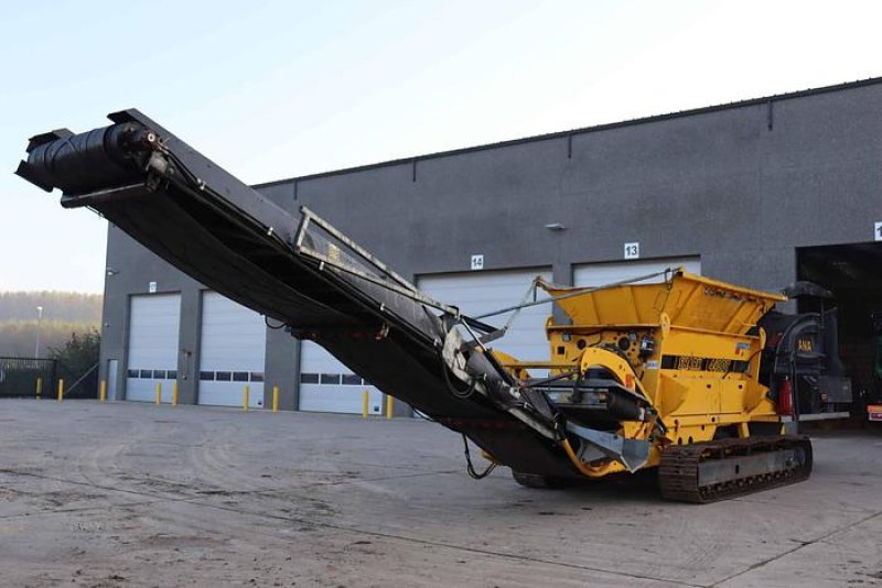 2020 TANA Shark 440DT Eco Slow Speed Shredder