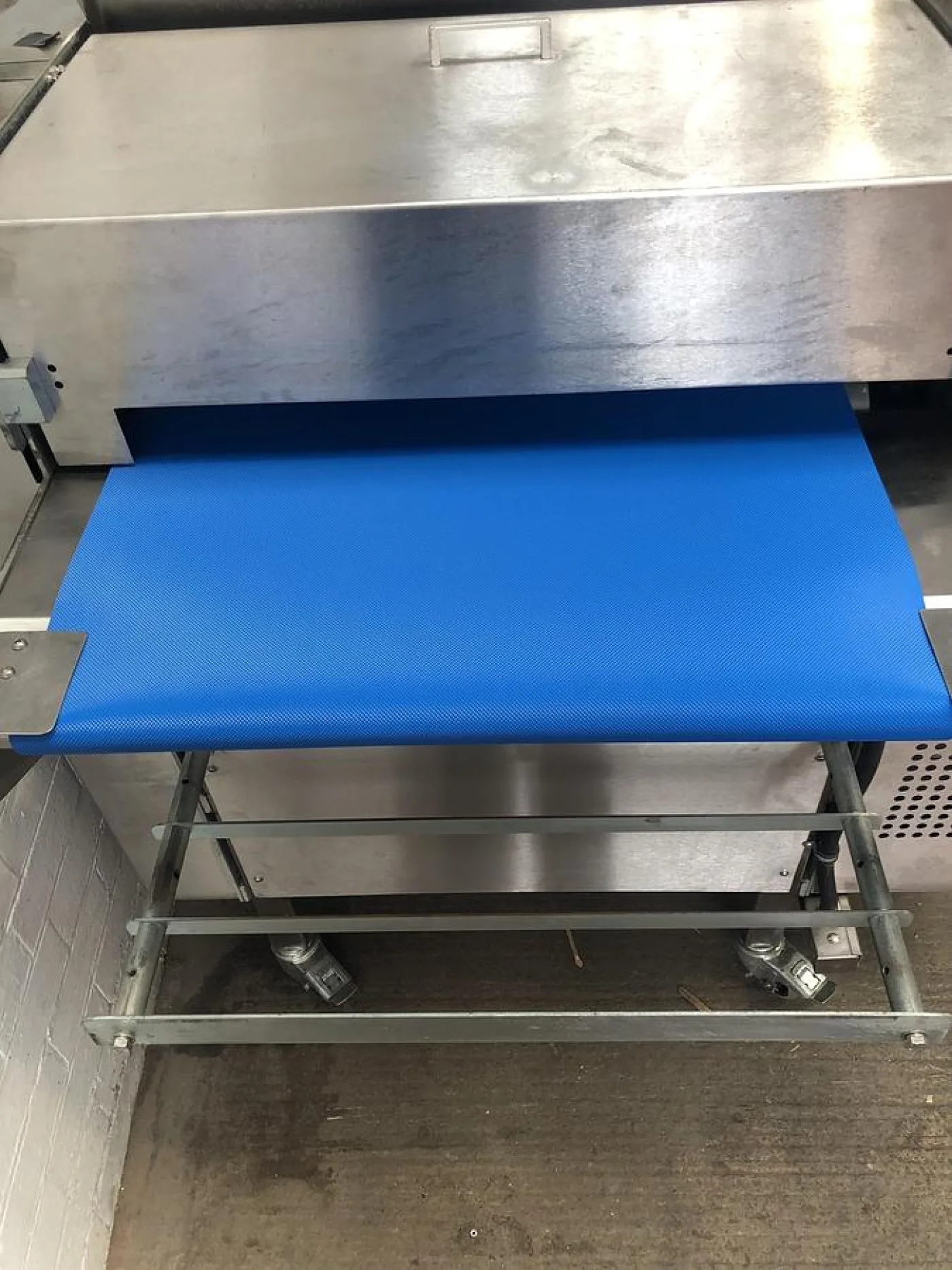 Oddy Short Bed Pinner Serviced with New Belts Fitted - 6