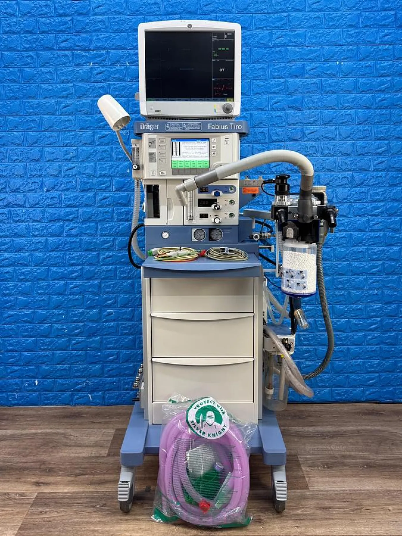 Dräger Fabius Tiro YOM: 2011 Include GE B650 Patient Monitor YOM: 2013 With SPO2 & ECG Cables - 6