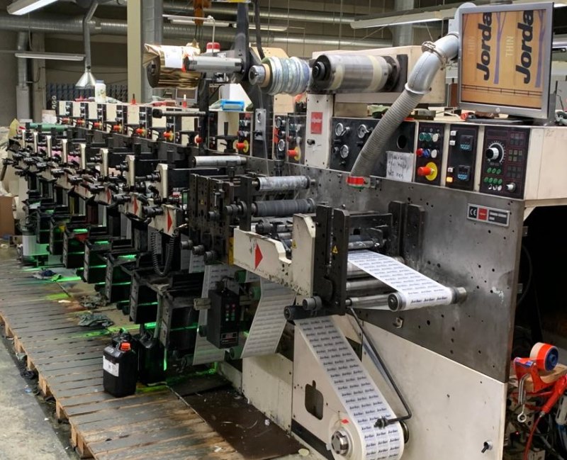 Nilpeter F2400 – 8 Colour UV flexo