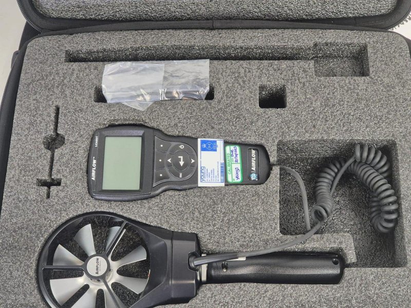 TSI Alnor LCA501 Air Velocity Meter