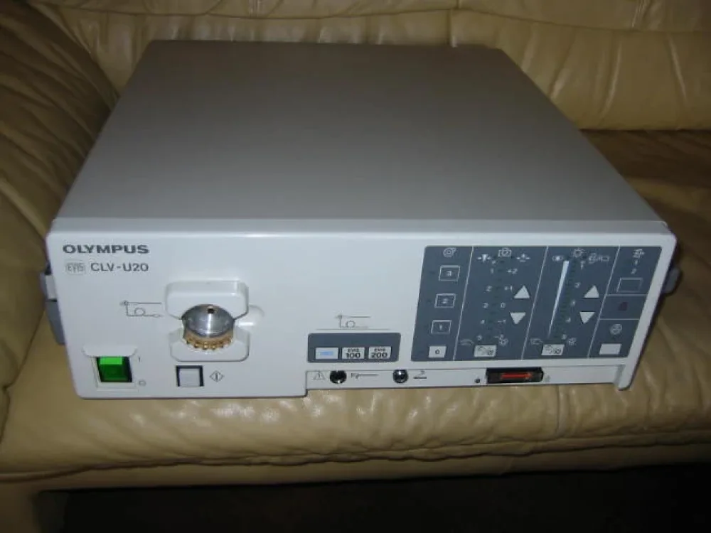 Olympus CLV-U20 Endoskopie Kaltlichtquelle (Xenon)