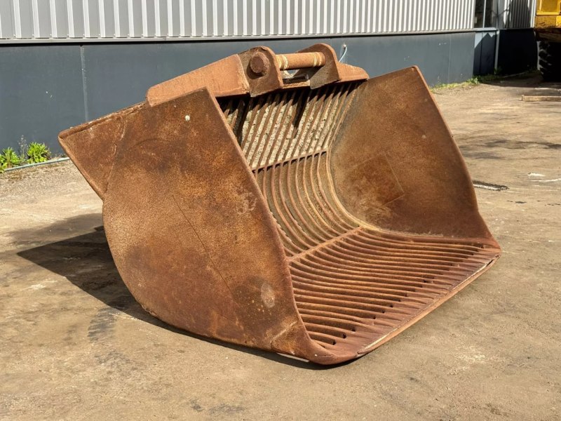 Skeleton bucket