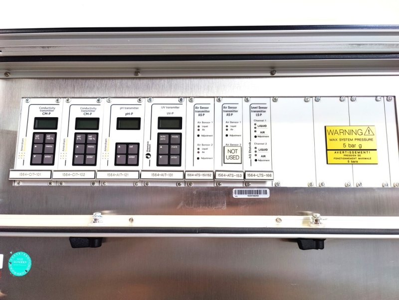 Amersham Pharmacia Biotech HPLC dosing system - Dosing pump