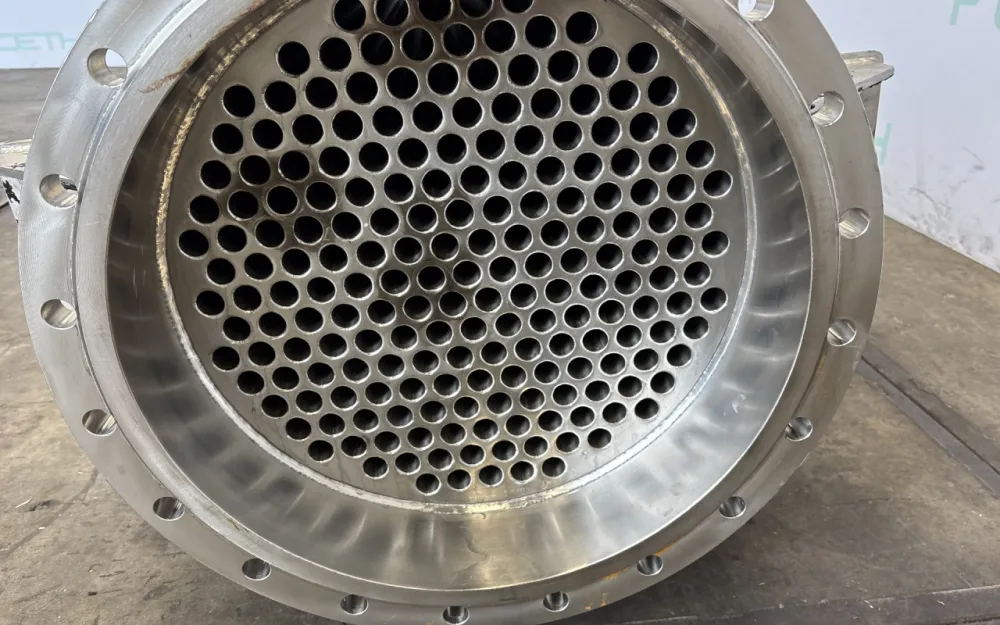 Zürcher AG Apparatebau 25 m² (tubes Hastelloy C22) - Shell and tube heat exchanger