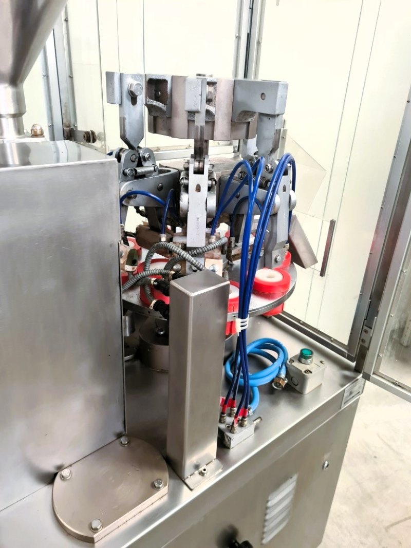 INTUBETTATRICE PER TUBETTI IN PLASTICA – TONAZZI – MOD. COLIBRI 40