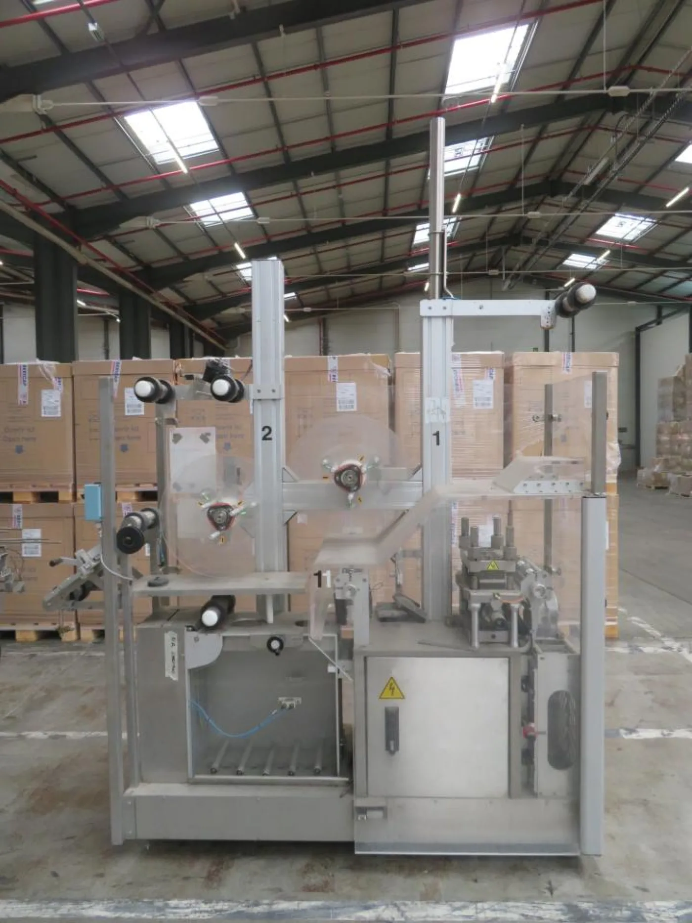 Fuji Seal Europe BV Fuji Seal Heat Shrink Tunnel Sleeve Film Feeder Unit - Flasche Sleever Line - 2