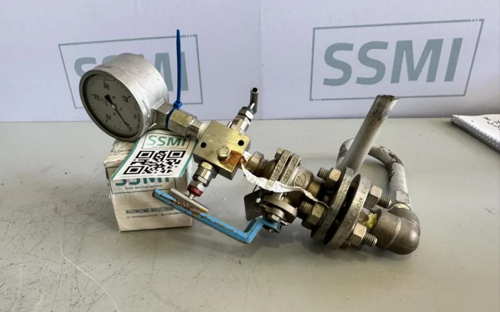 Instrument manifold valve