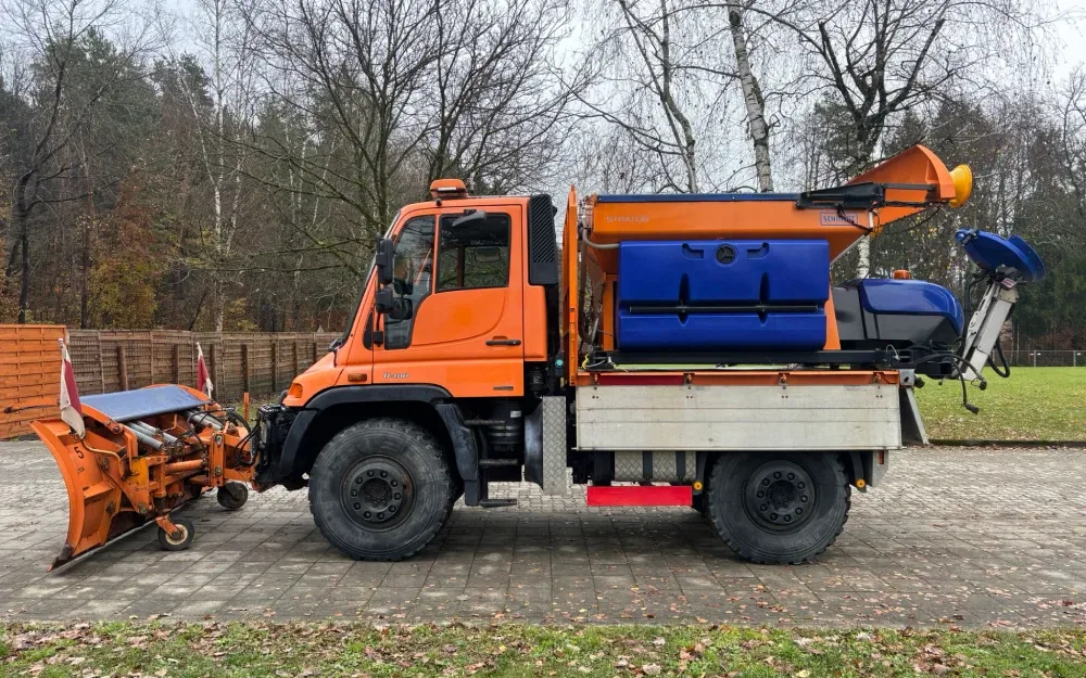 Mercedes Benz - Unimog U400