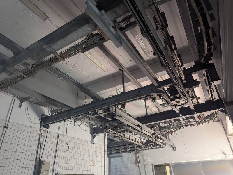 Automatic cold store conveyor system