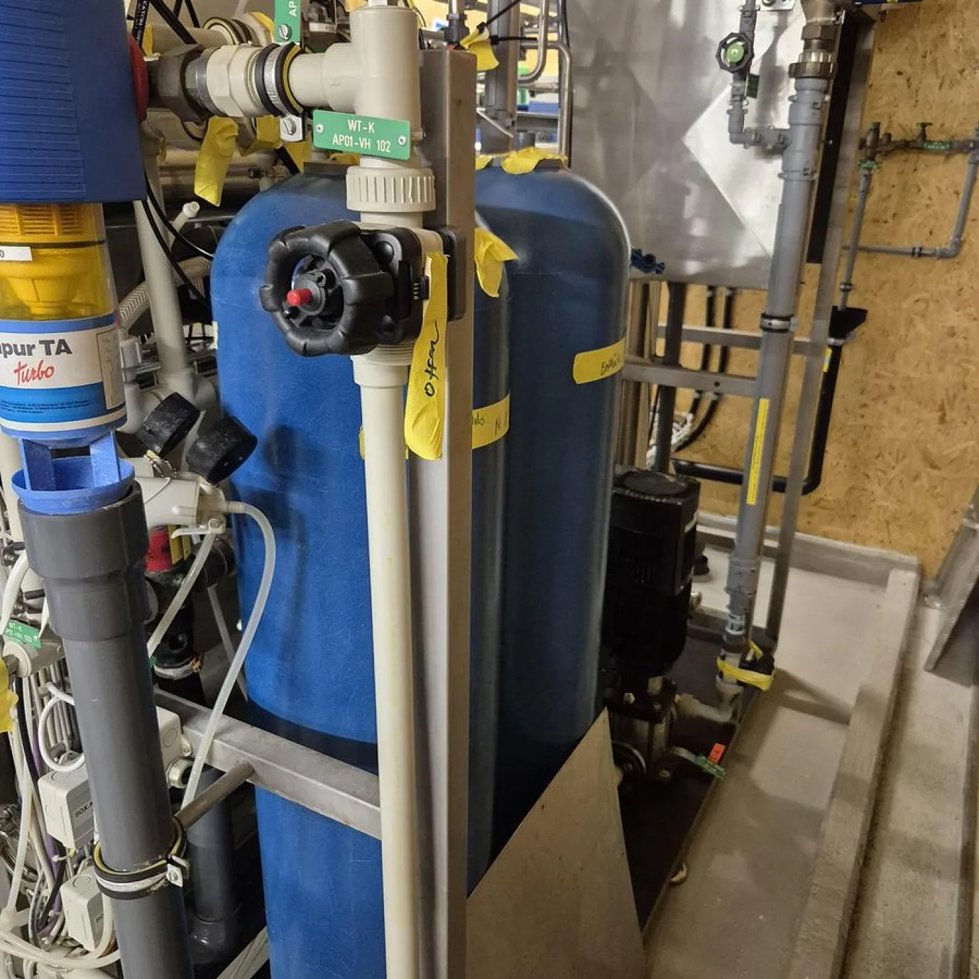 Christ Osmotron EA510 – Reinstwasseranlage für Labor & Pharma - 8