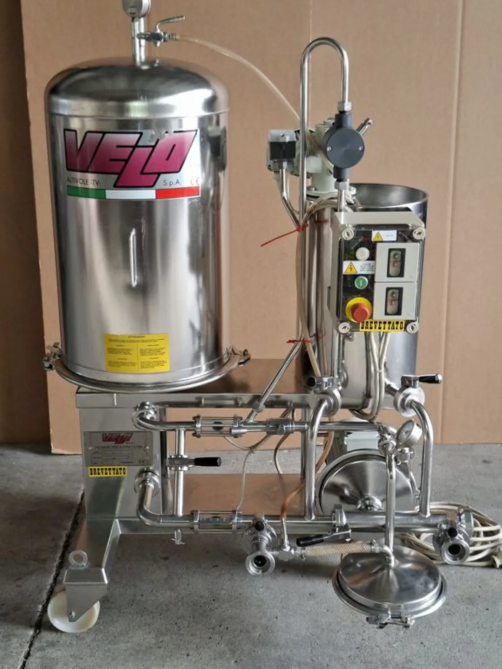 KIESELGUR FILTER VELO FIRM IN STAINLESS STEEL, 3MQ OF FILTERING SURFACE, SECOND-HAND MACHINE
