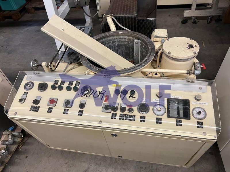 Überziehmaschine SOLLICH - Type UT-420 Baujahr. 1984.