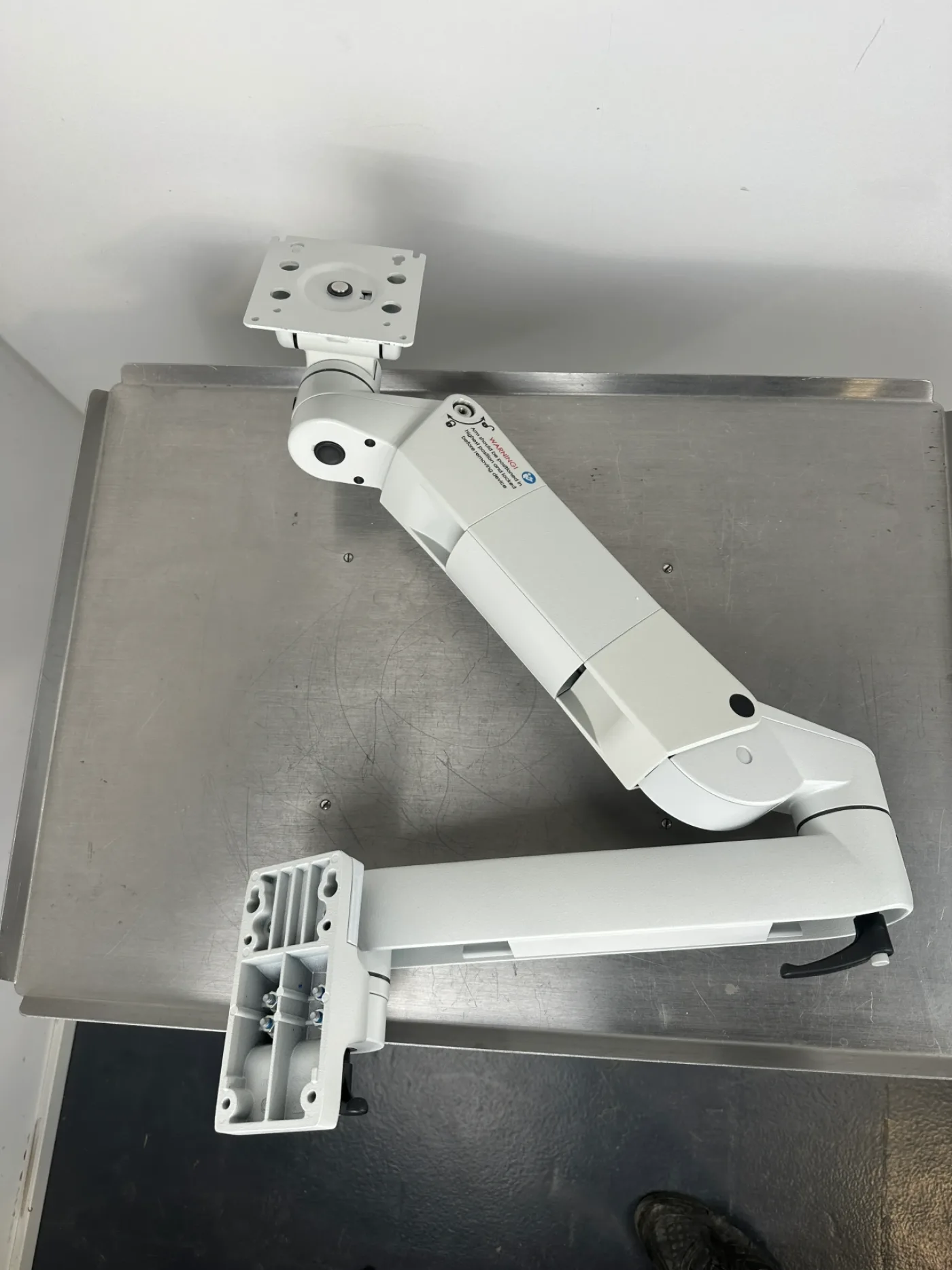 iTD flexion-port HA.2224.903 – Höhenverstellbarer medizinischer Tragarm, 8–14 kg, 300 + 350 mm - 1