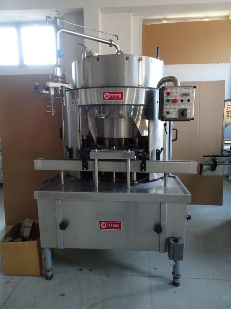 CORTESI ISOBARIC FILLER, YEAR 1980, 12 VALVES, SECOND-HAND MACHINE