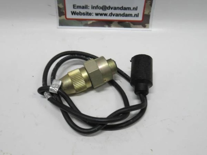 24-volt aansluiting op ontsteking