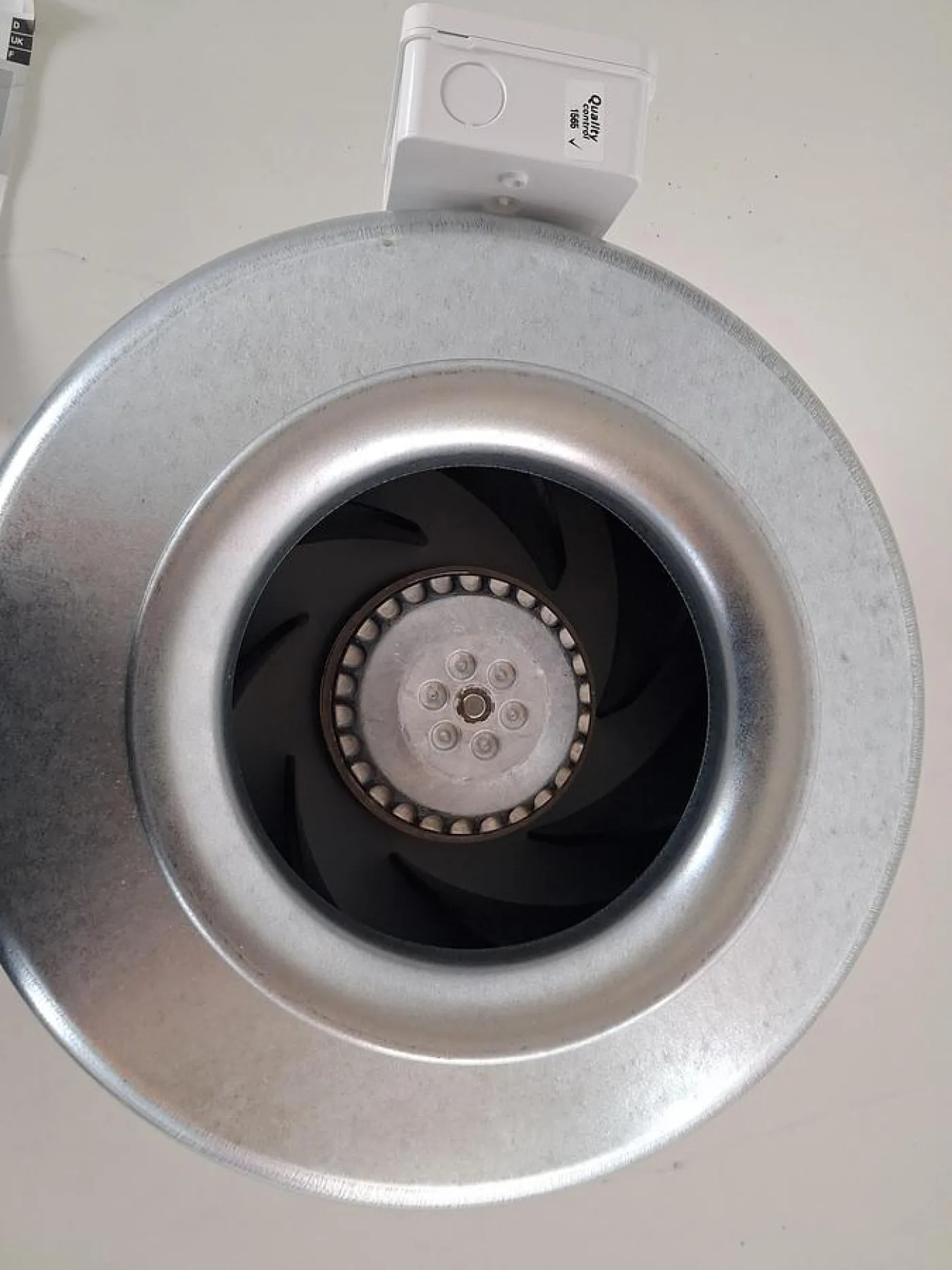 Helios RR EC 250 Radial-Rohrventilator - 8