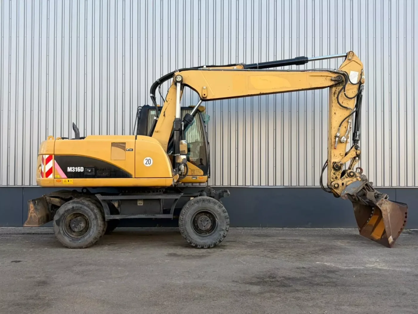 Caterpillar M316D - 6