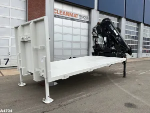 Laadplateau met Hiab 14 Tonmeter laadkraan