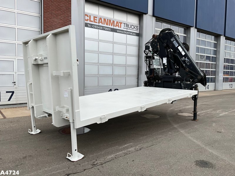 Laadplateau met Hiab 14 Tonmeter laadkraan