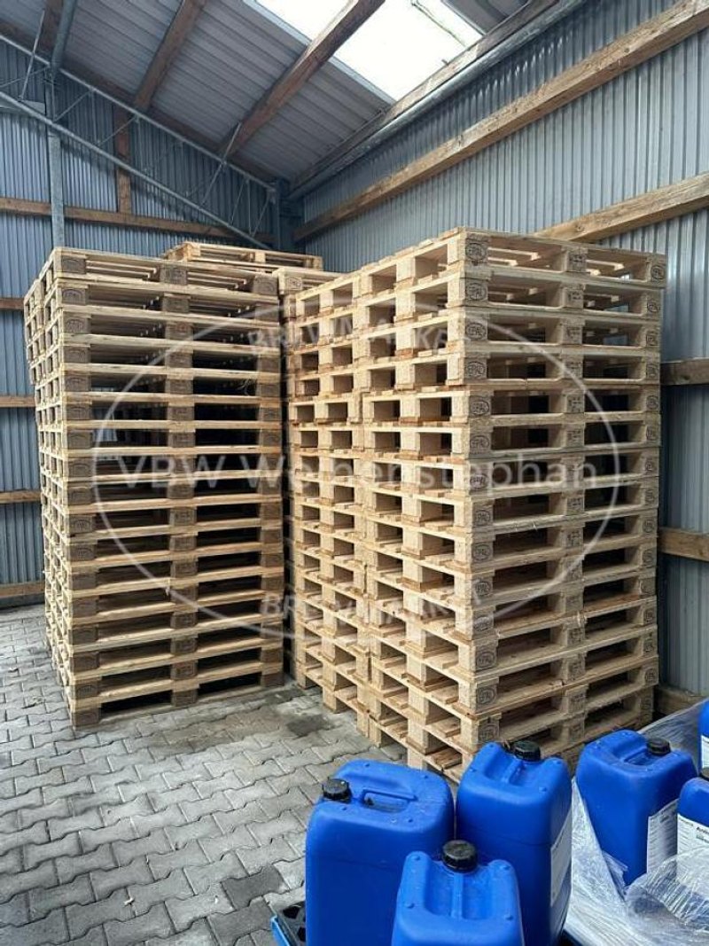 Wooden pallet