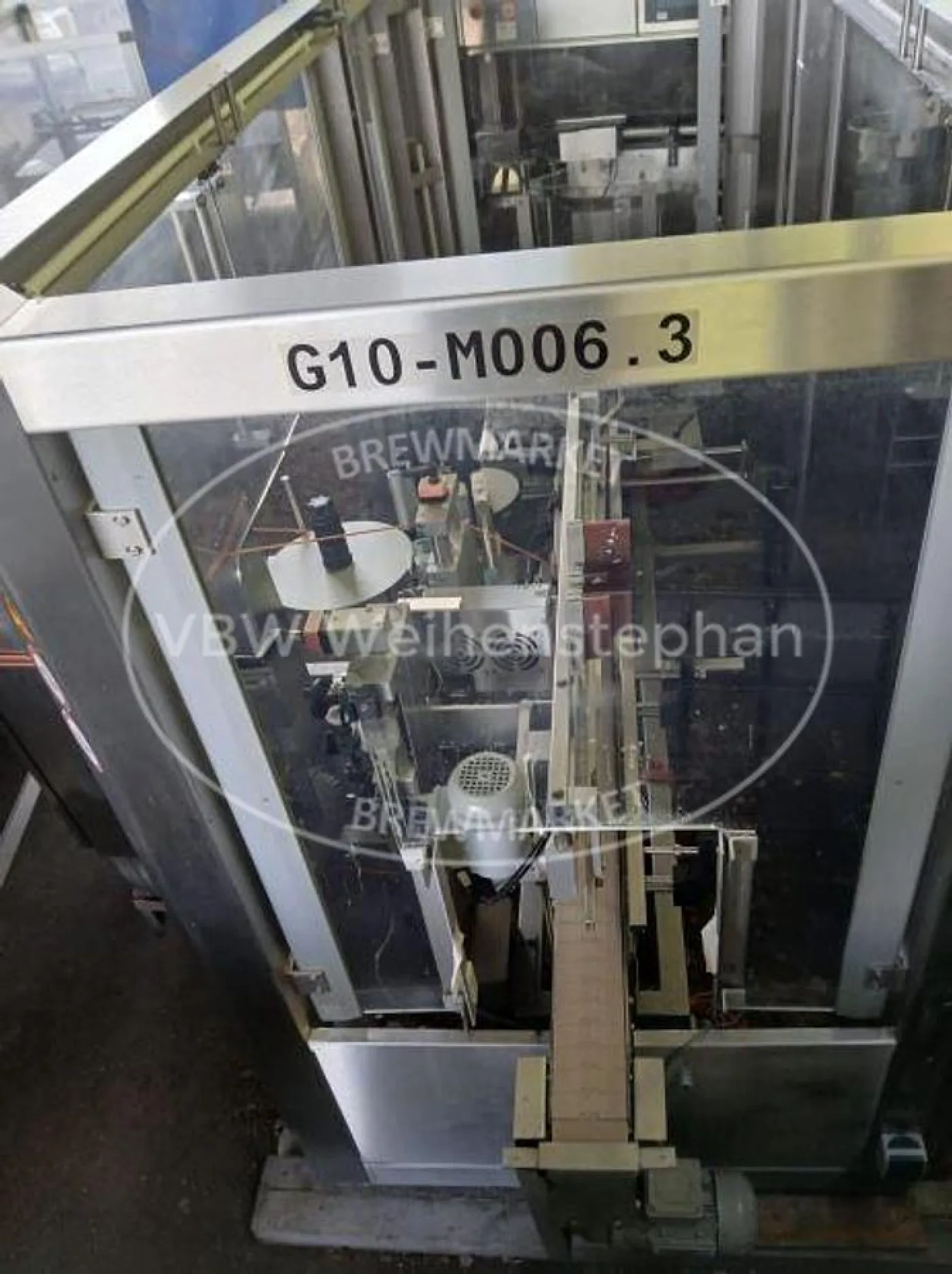 Filling, sealing and labelling machine for plastic buckets; manufactured between - 3