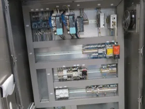 Sleever International Sleever International Sleevercombi Shrink Sleeve Machine - Flasche Sleever Line
