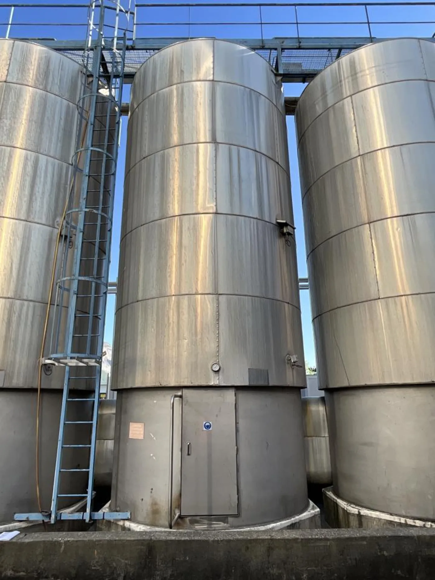 Chaudronnerie Tuyauterie Chaudronnerie Tuyauterie 37000 Litre Vertical Stainless Steel Storage Tank - T3 - 5
