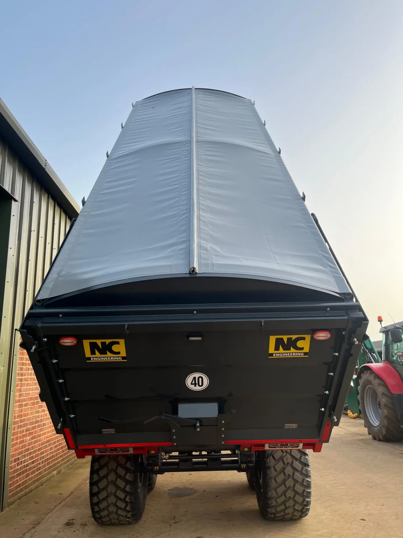 NC grain trailer, 16 ton model 2050-16 - 7