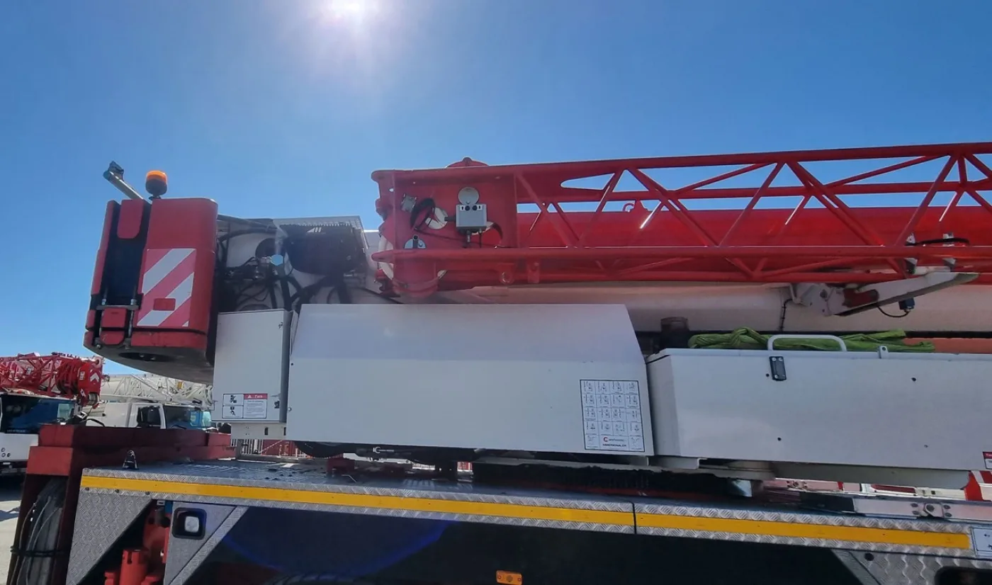 Grove GMK 3055 Mobile Crane - 4