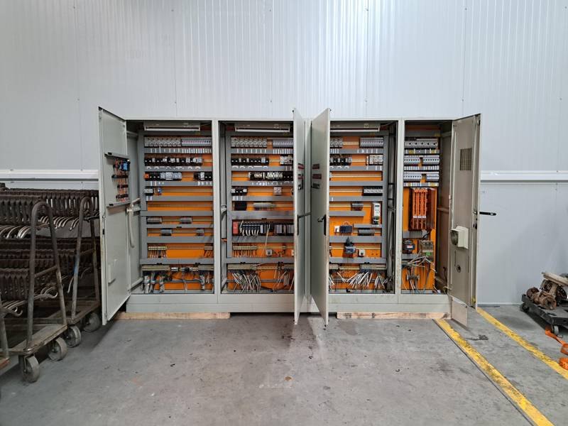 Switch board slaughterline