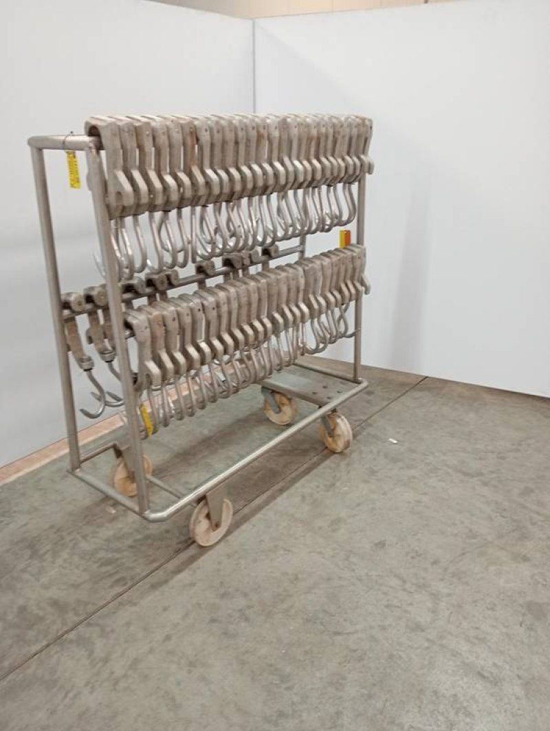 Cattle hooks