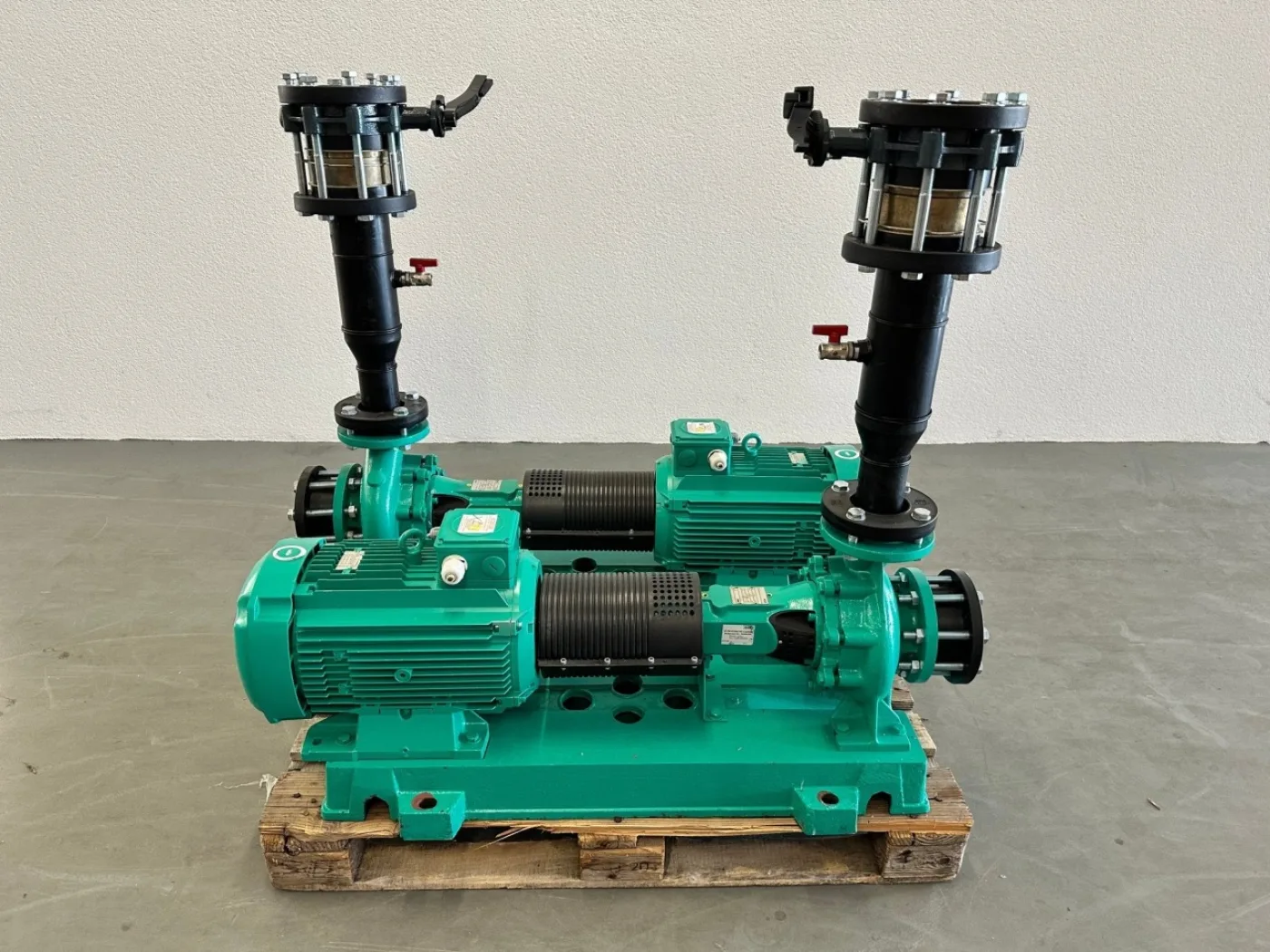 WILO Einstufige Niederdruck-Kreiselpumpe NL65/160-11-2-12 - 1
