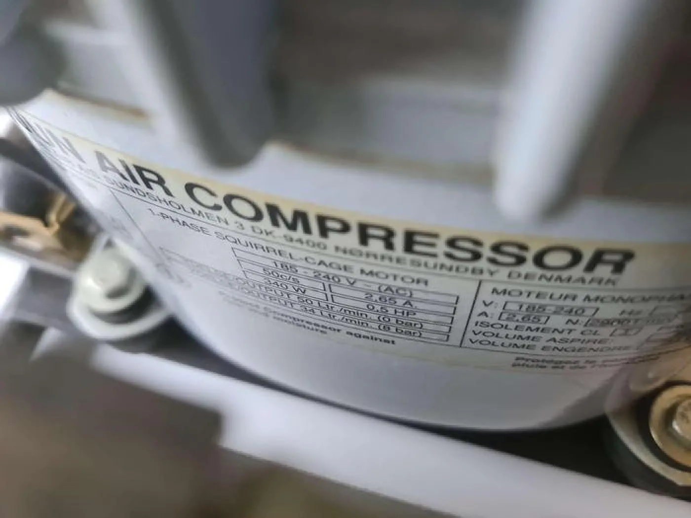 Jun-Air 6-J Mini Air Compressor - 7