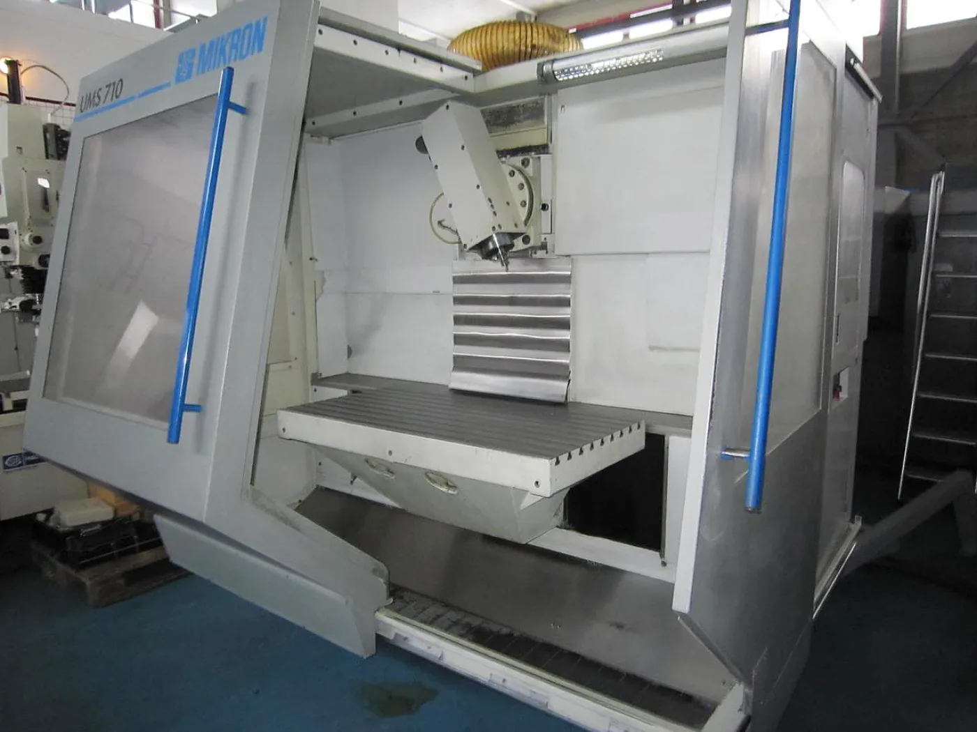 015401 - MIKRON UMS 710 - 1
