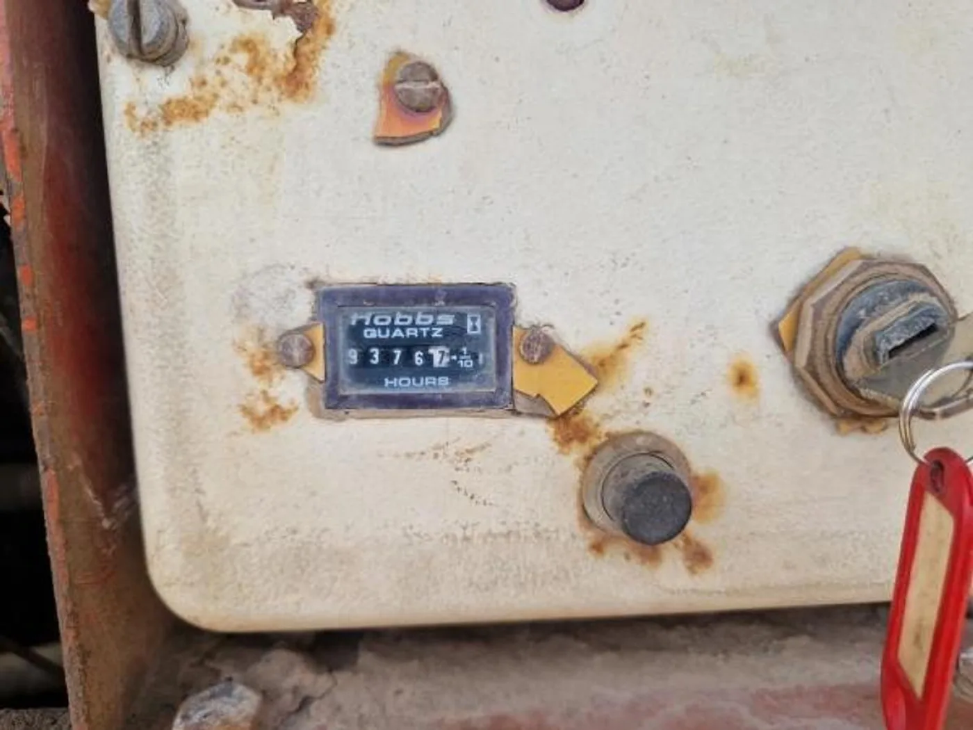 1999 Extec Robotrac 2 Way Tracked Screen Screener - 6