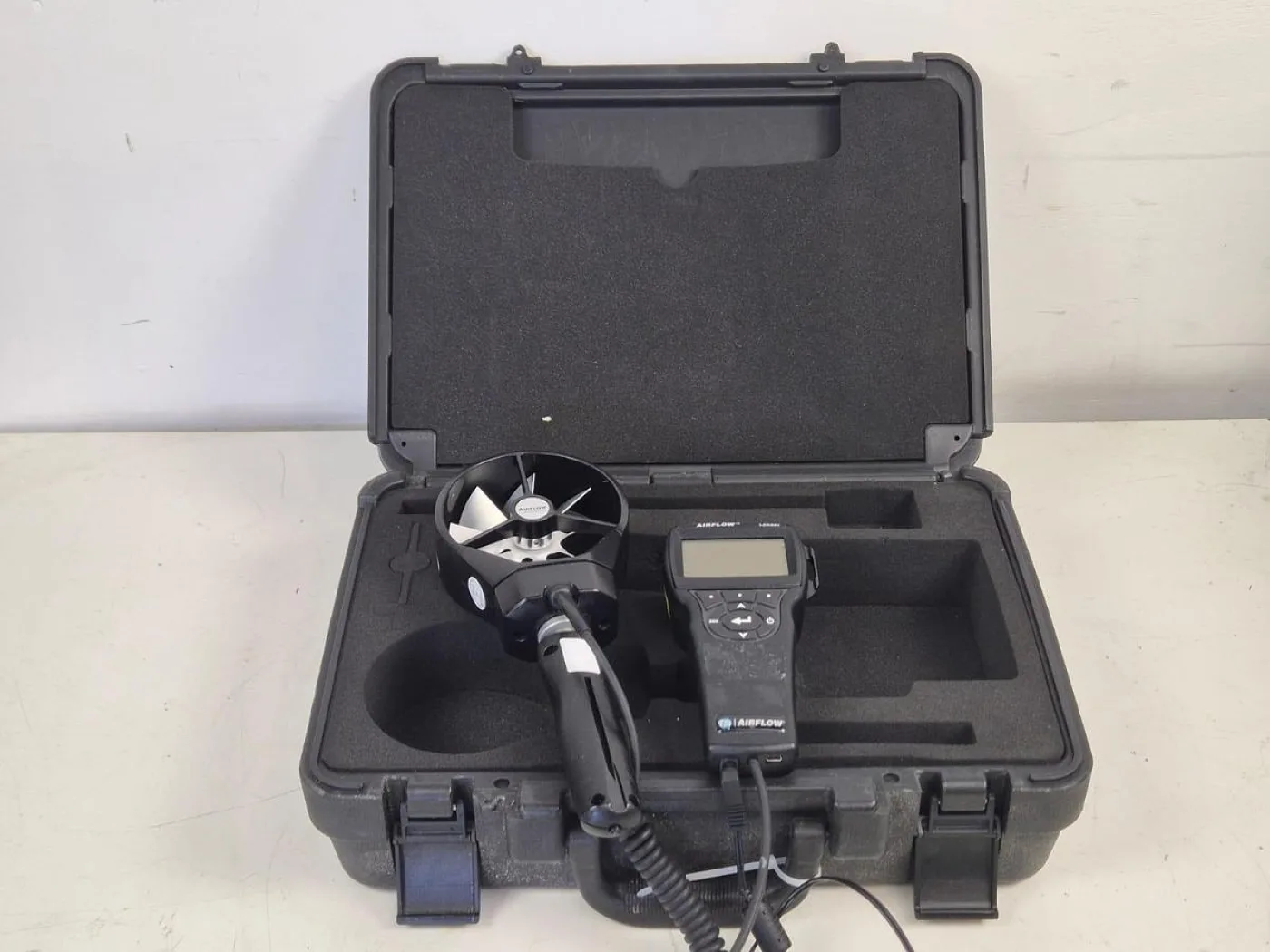 TSI Airflow LCA501 Rotating Vane Anemometer in Case - 7