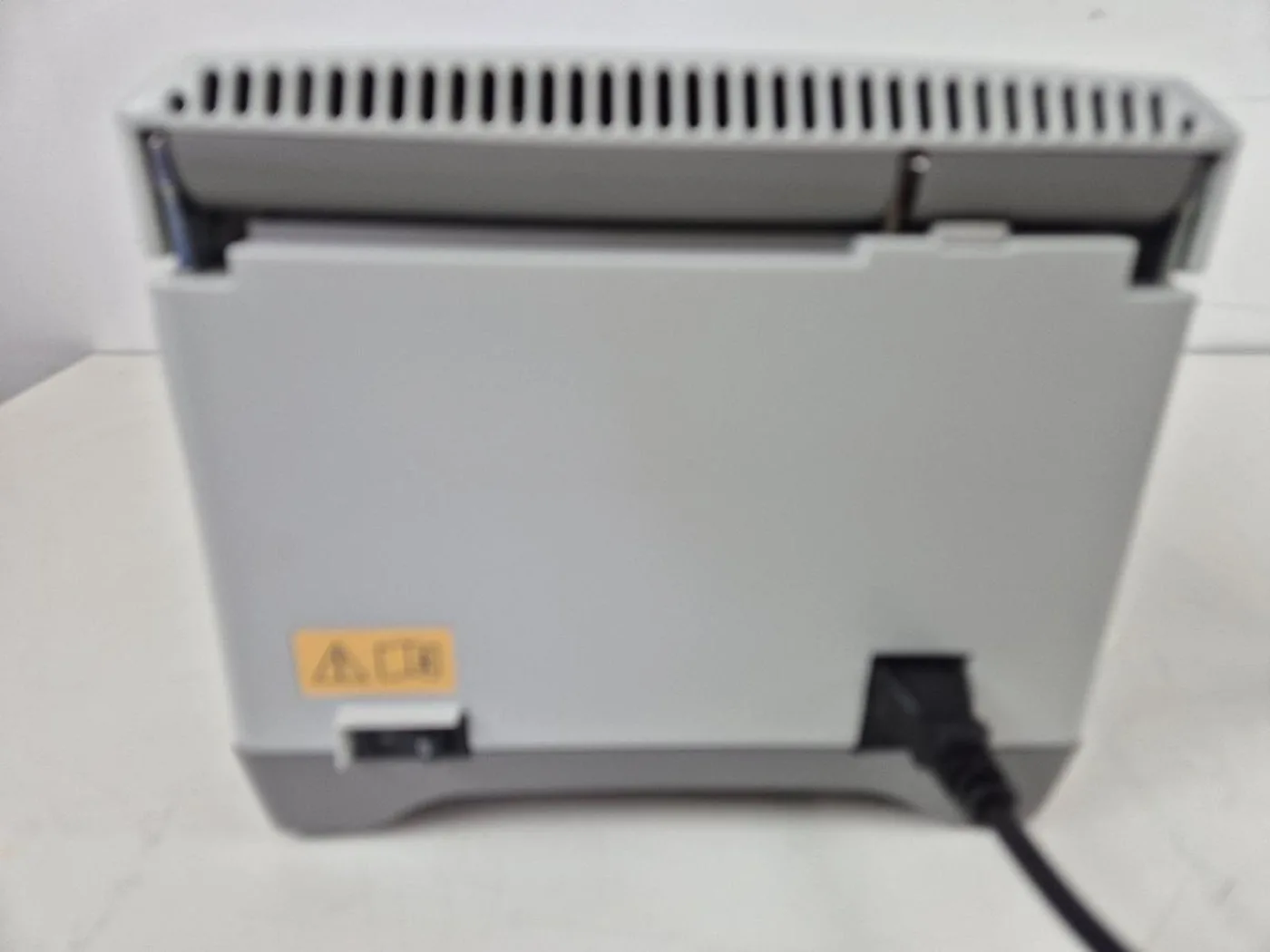 Eppendorf 5420 Centrifuge - 8