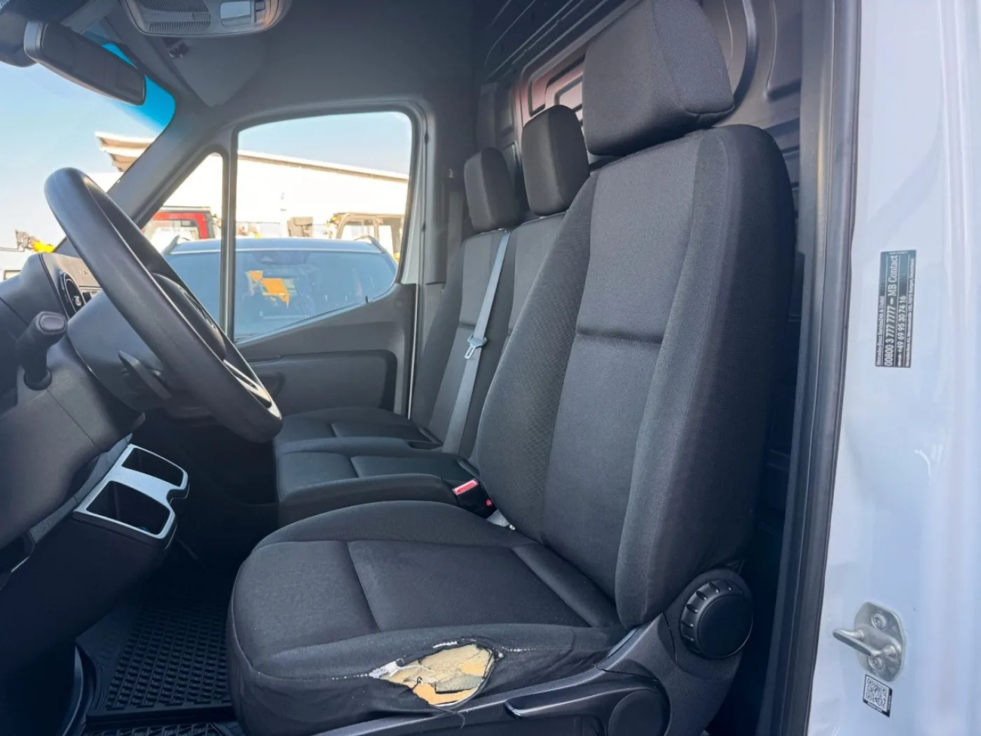 Mercedes Benz eSprinter 312 Air Conditioning Camera - 8