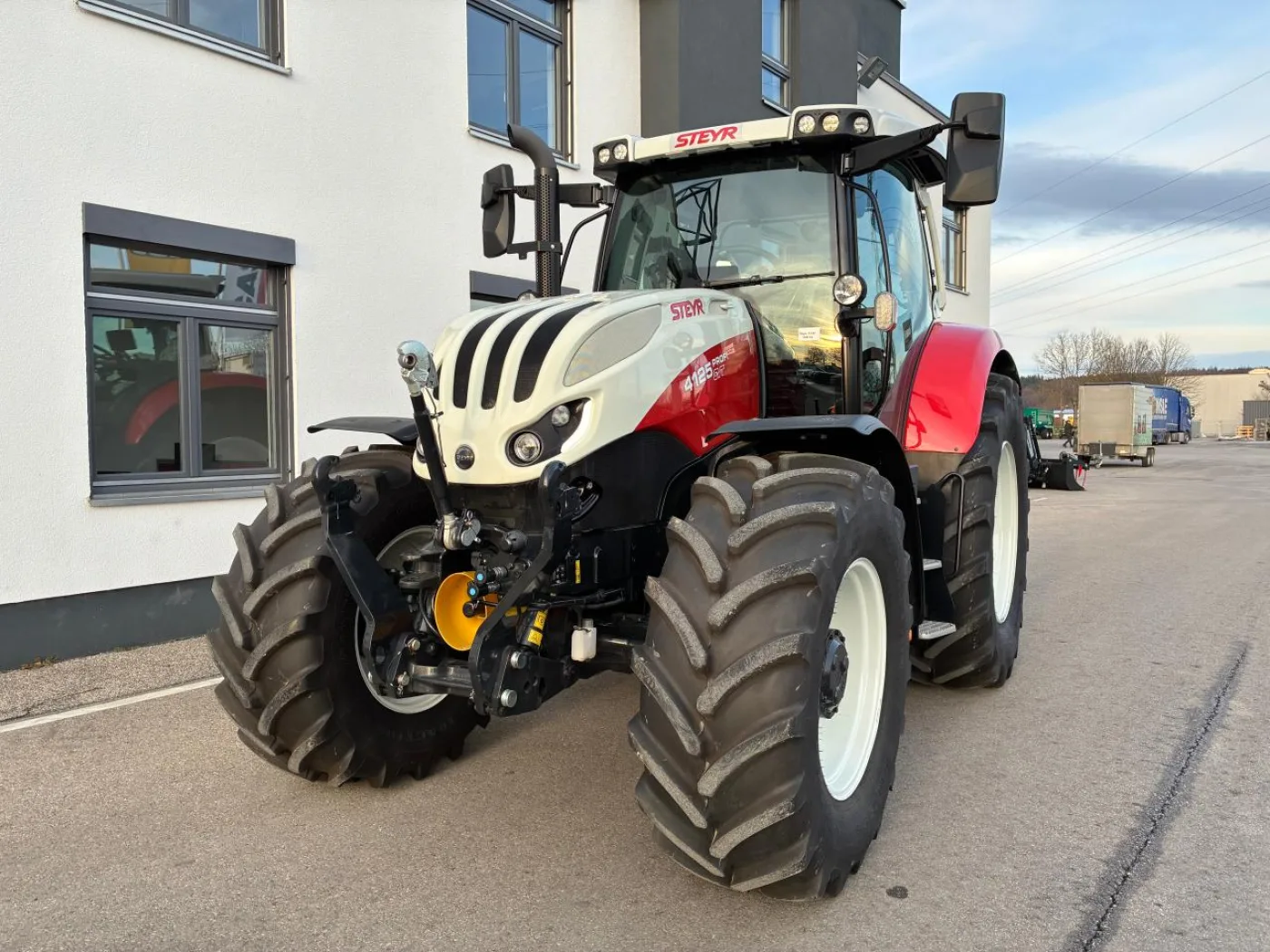 Schlepper Steyr Profi 4125 CVT - 8